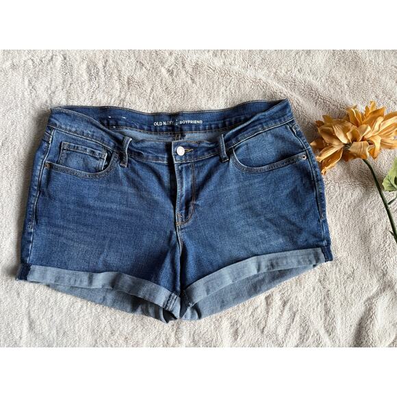 Old Navy Boyfriend Fit Jean Shorts Size 12 - Picture 1 of 5
